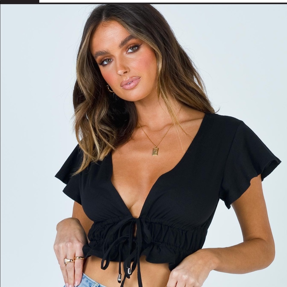 Princess Polly black top